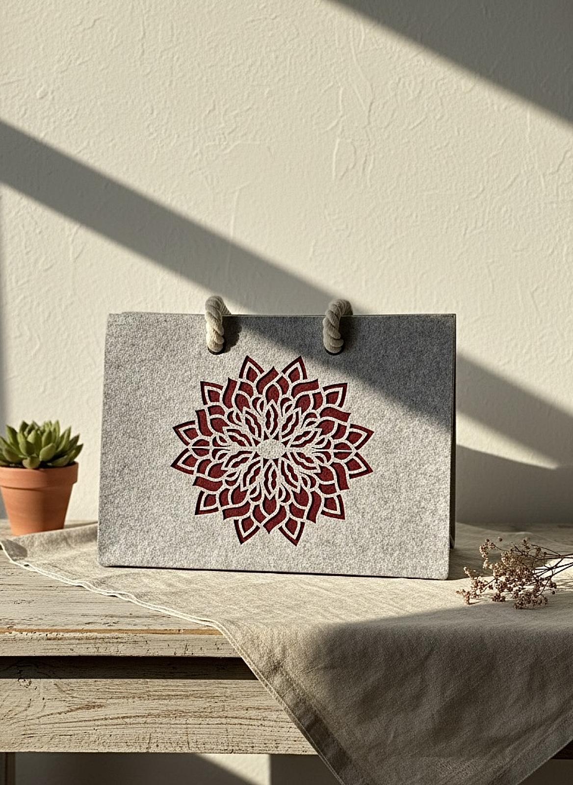 Шопер з фетру двошаровий, колекція «Сонях» — міцні м’які ручки, M/L, з кишенями і блискавкою