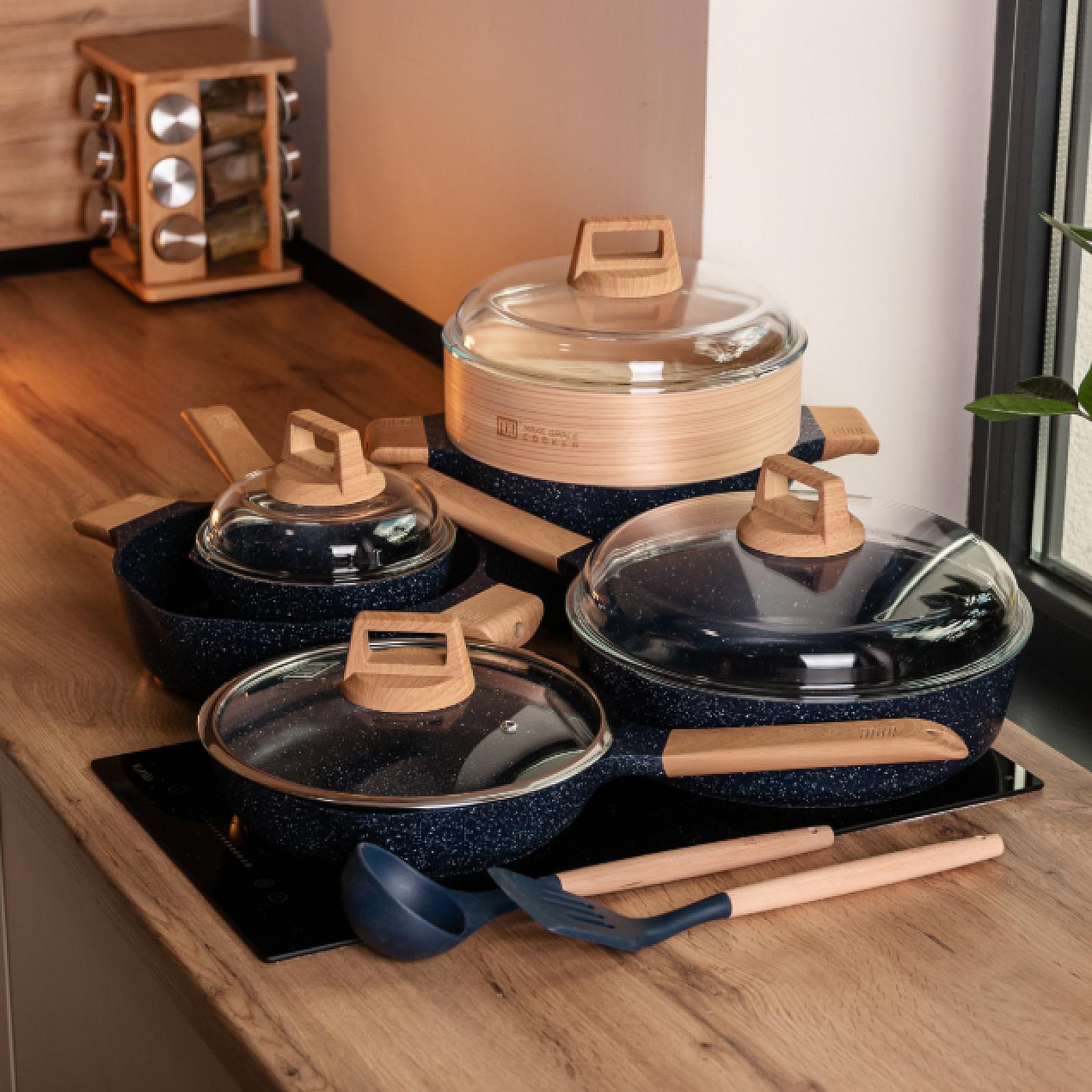 Набір посуду MGC 9 предметів з антипригарним покриттям 1,5/2,5/4 л, синій