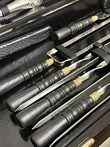 Дерев'яний кейс "50-й КАЛІБР" із набором шампурів