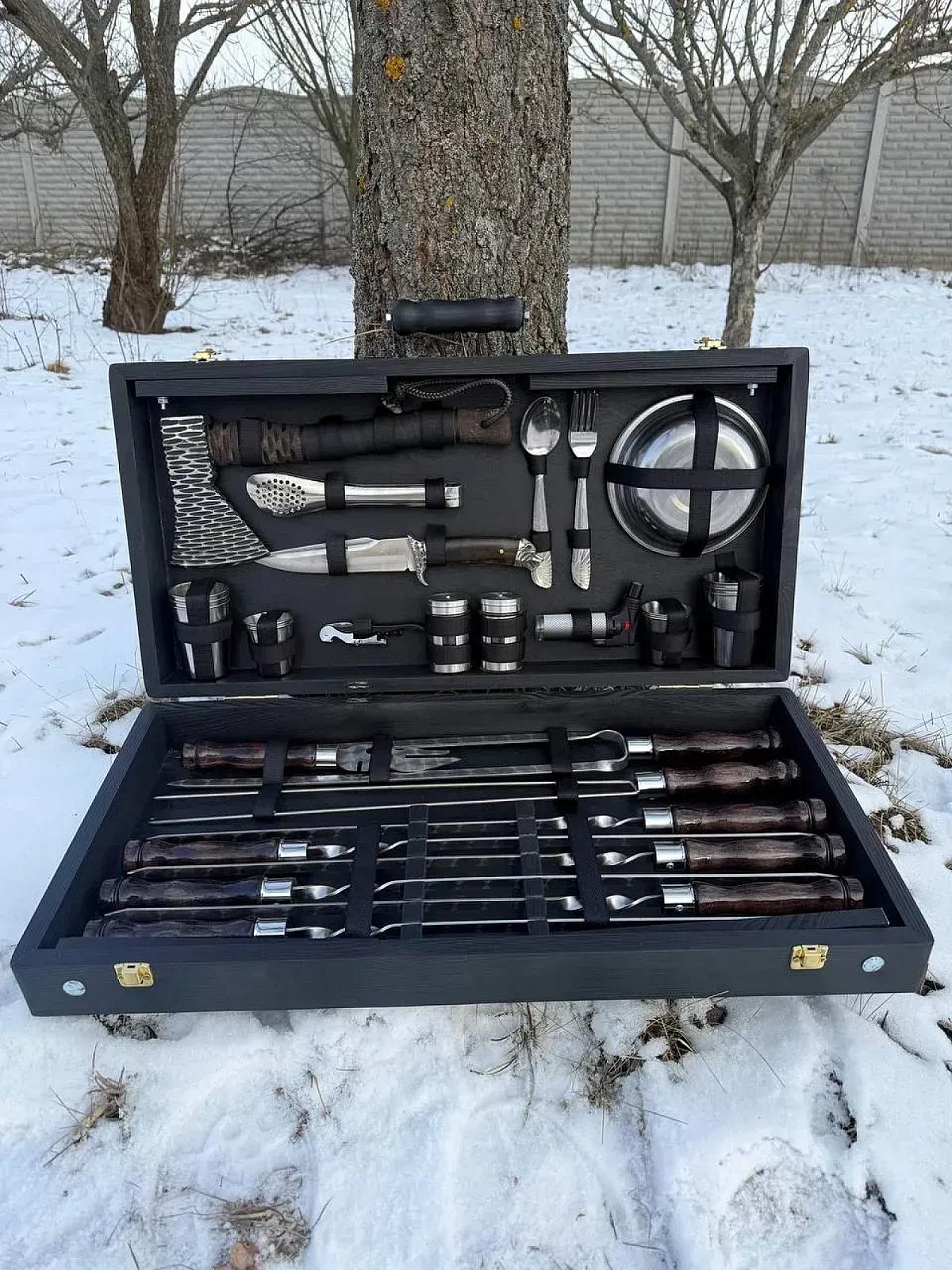 Набір шампурів у дерев'яному кейсі «МЕСНИК»