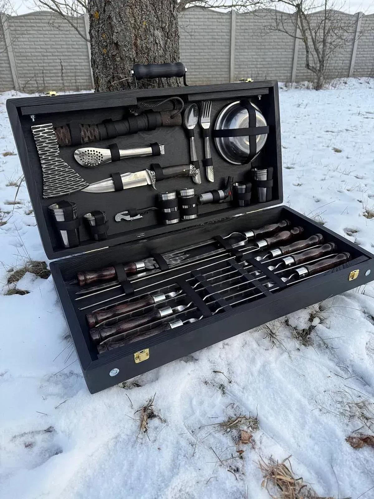 Набір шампурів у дерев'яному кейсі «МЕСНИК»