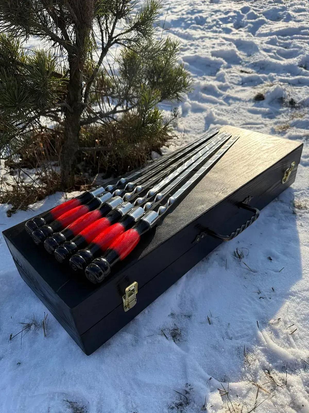 Дерев'яний кейс із набором шампурів «МАЧО»