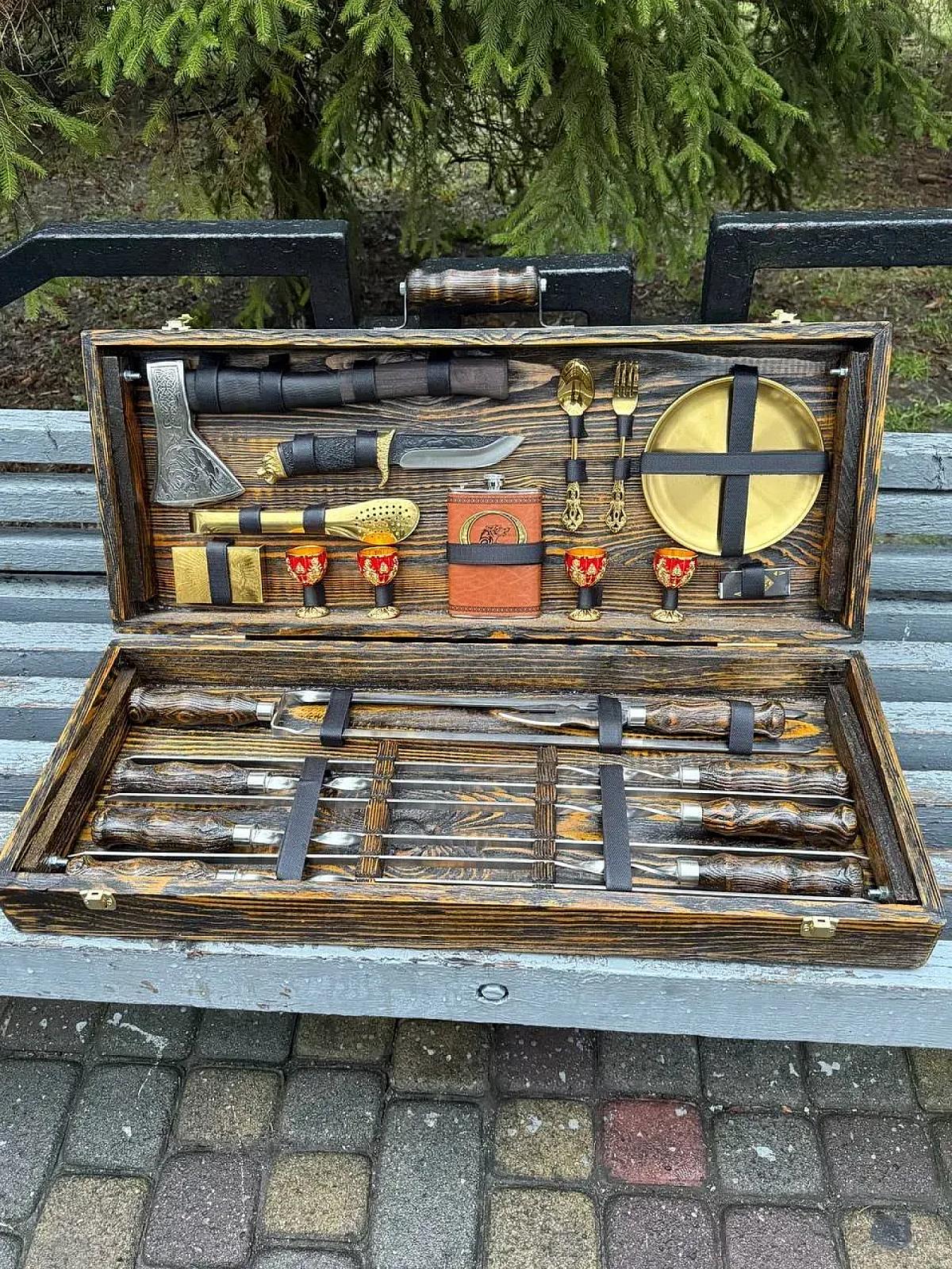 Дерев'яний кейс із набором шампурів "ROYAL GRILL"