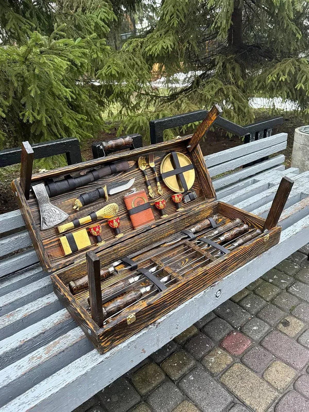 Дерев'яний кейс із набором шампурів "ROYAL GRILL"