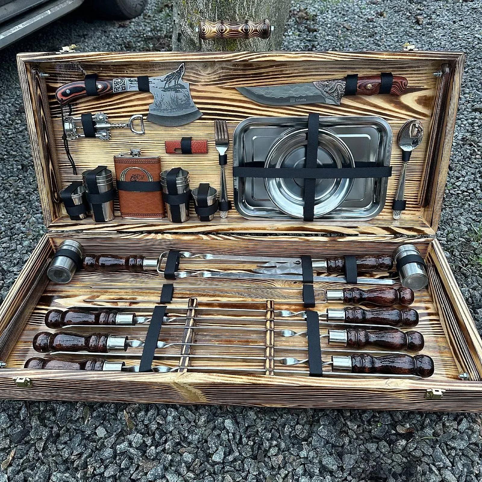 Дерев'яний кейс із набором шампурів «ХОРТИЦЯ»