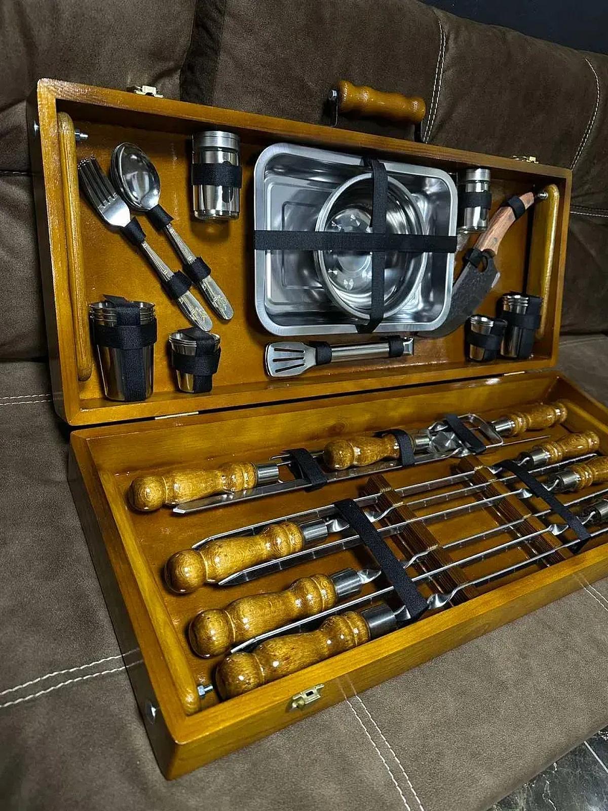 "Каштановий SET" у дерев'яному кейсі: набір шампурів