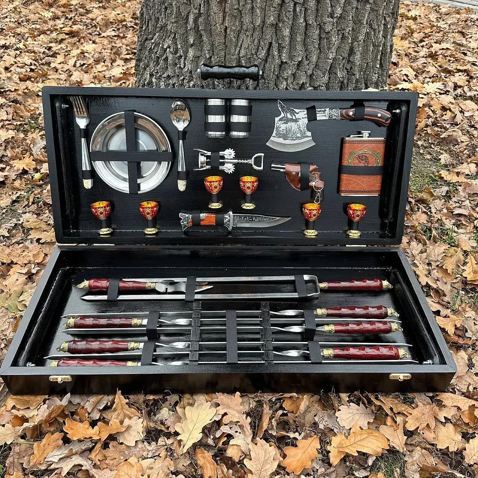 Кейс дерев'яний з набором шампурів «ЧОРНИЙ КНЯЗЬ»