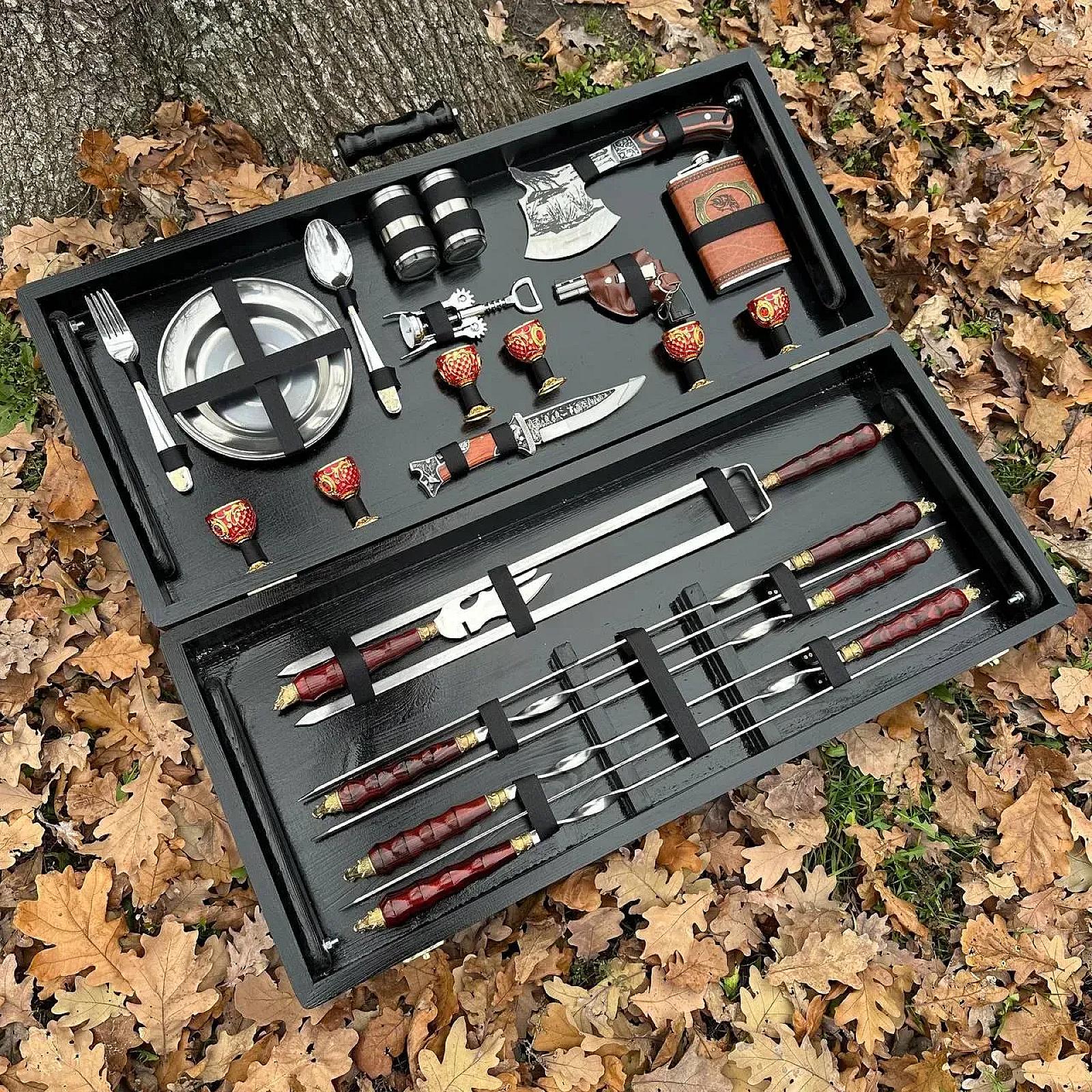 Кейс дерев'яний з набором шампурів «ЧОРНИЙ КНЯЗЬ»