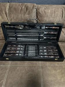 Набір із 13 предметів: шампури у дерев'яному кейсі