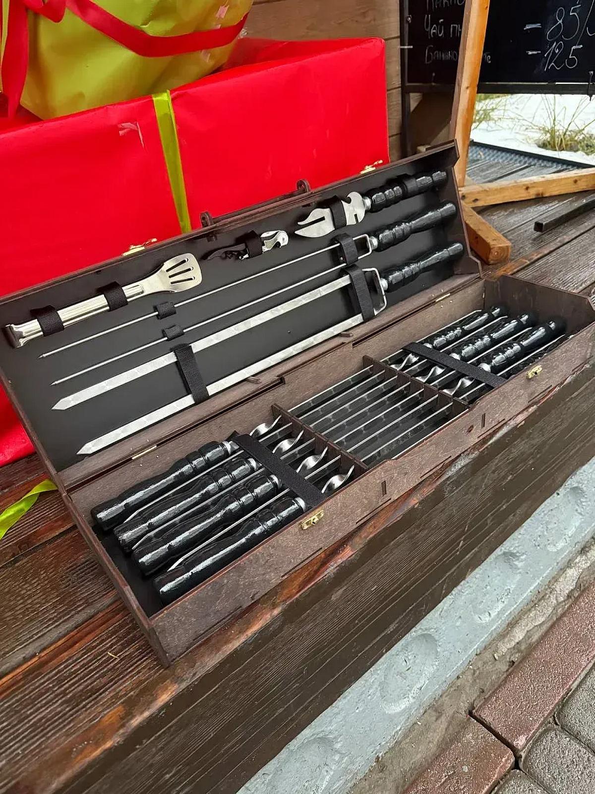 Кейс із фанери "Case-8" з набором шампурів