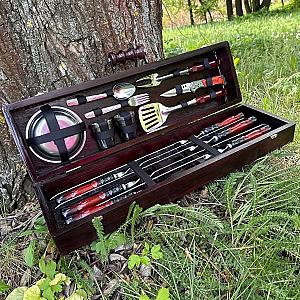 "ЮКОН" — набір шампурів у кейсі з дерева