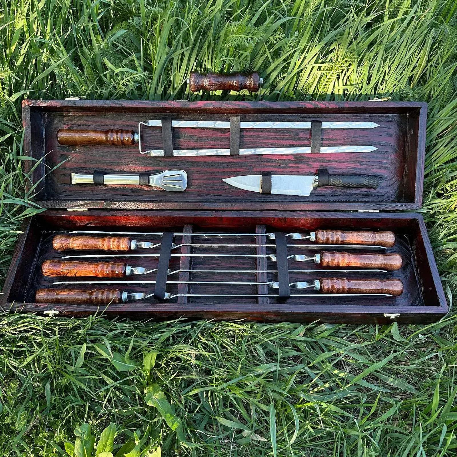 Шампури «РЕЙНА» у кейсі з дерева