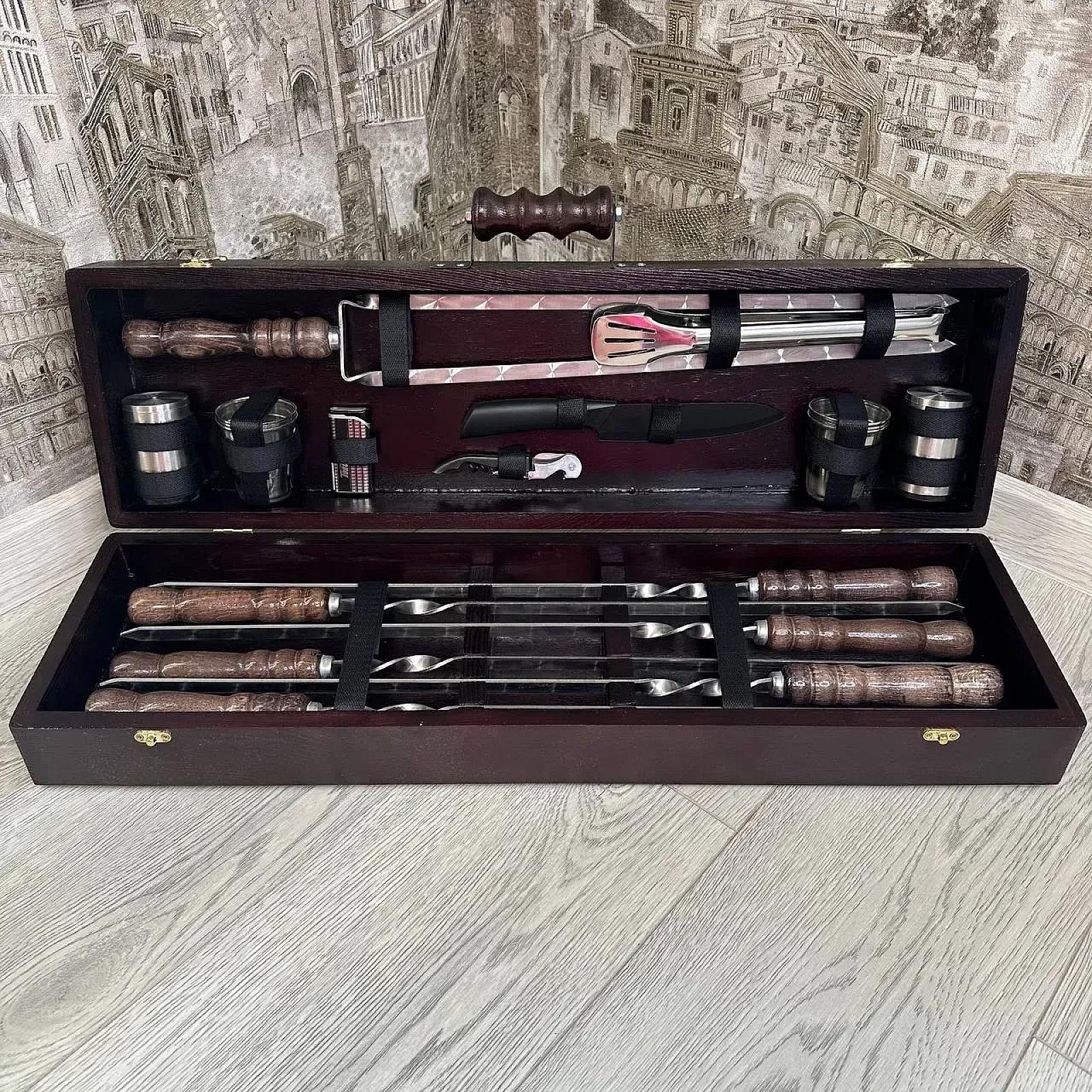 Кейс дерев'яний з набором шампурів «ФОКС»