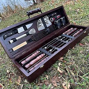 Дерев’яний кейс «ГРИЗЛІ» з набором шампурів