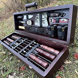 Дерев’яний кейс «ГРИЗЛІ» з набором шампурів