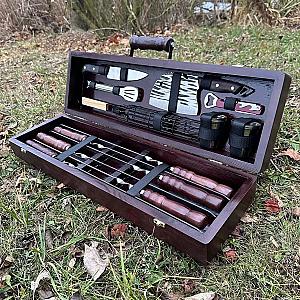 Дерев’яний кейс «ГРИЗЛІ» з набором шампурів