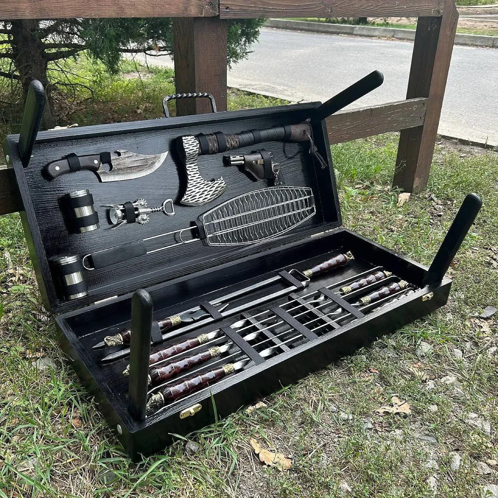 Кейс дерев'яний з набором шампурів «ЛІДЕР»