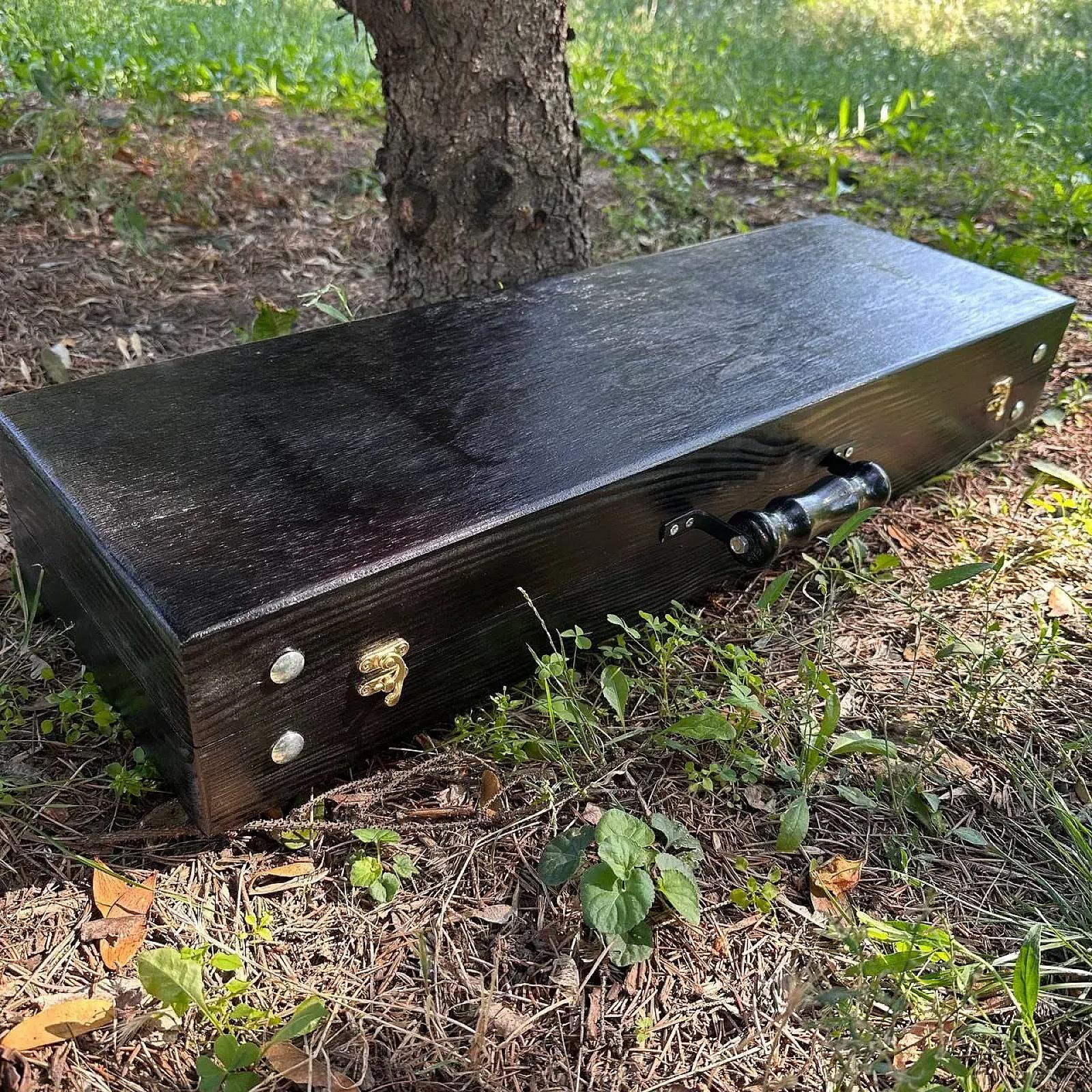 «ТОТЕМ МИСЛИВЦЯ»: набір шампурів у кейсі з дерева