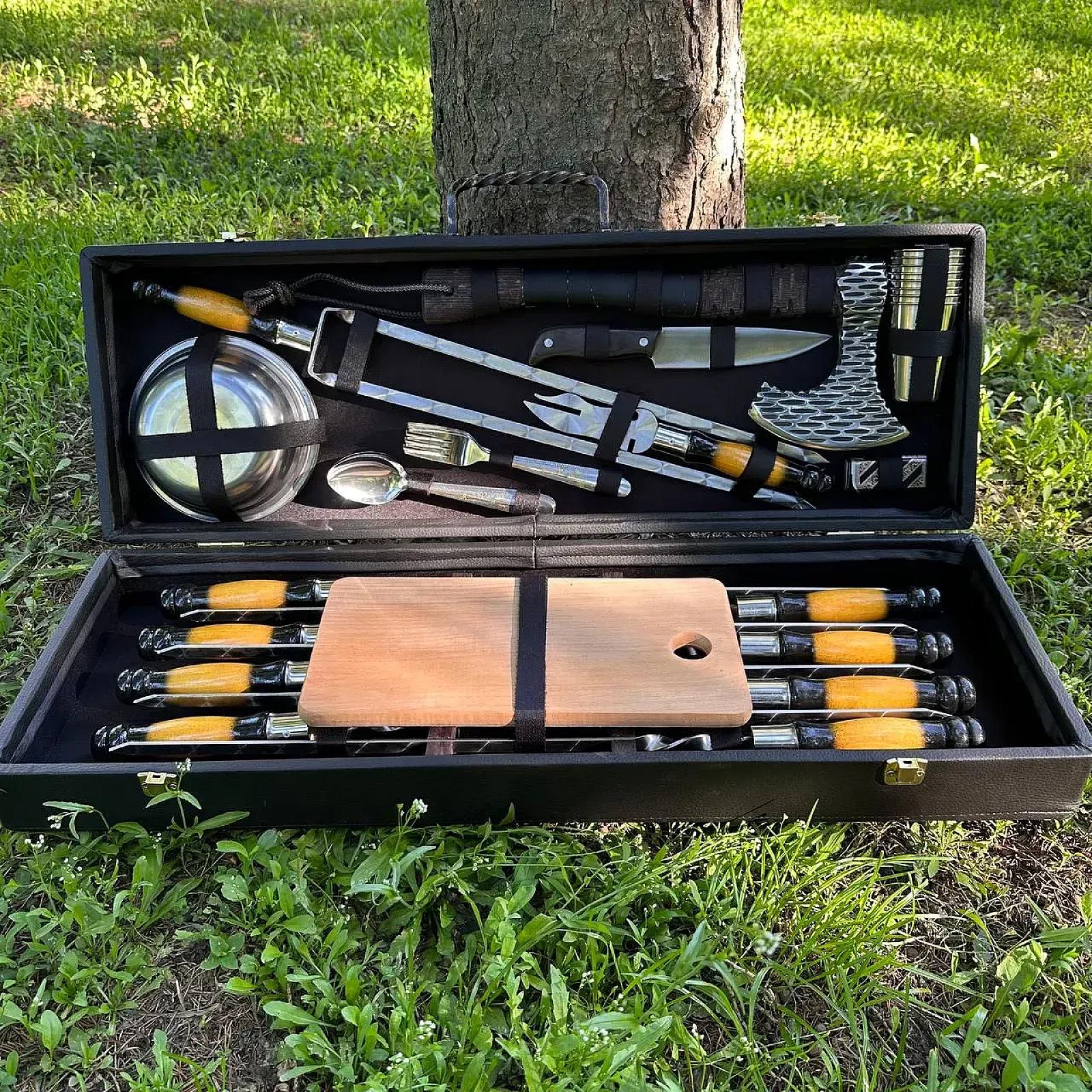 Кейс дерев'яний «БОСТОН» з набором шампурів