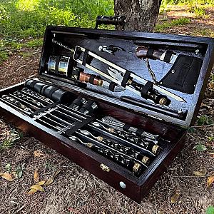 Кейс дерев'яний "ТРОФЕЙ КОЗАКА" з набором шампурів