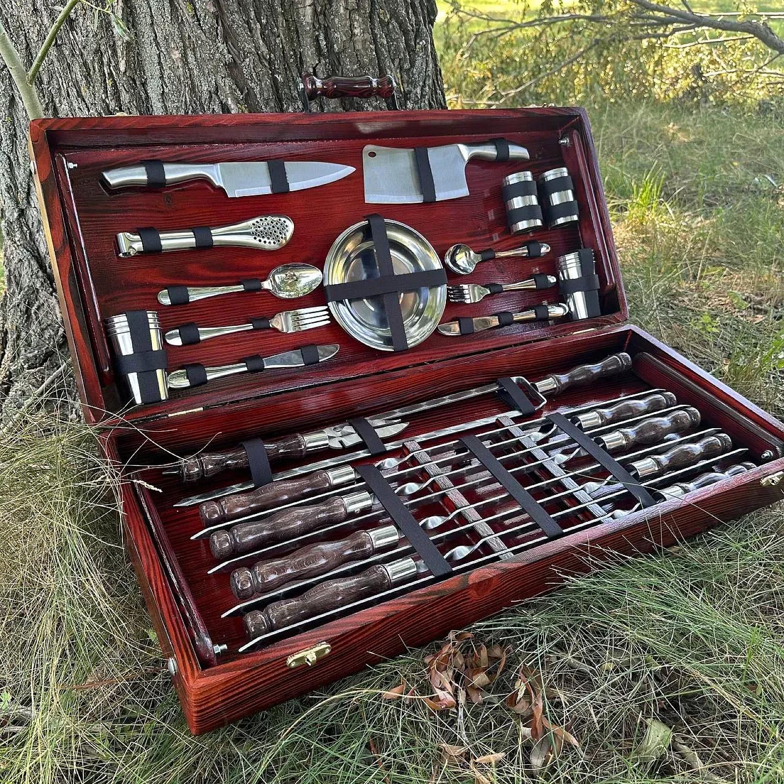 Дерев’яний кейс із набором шампурів «РУБІН»