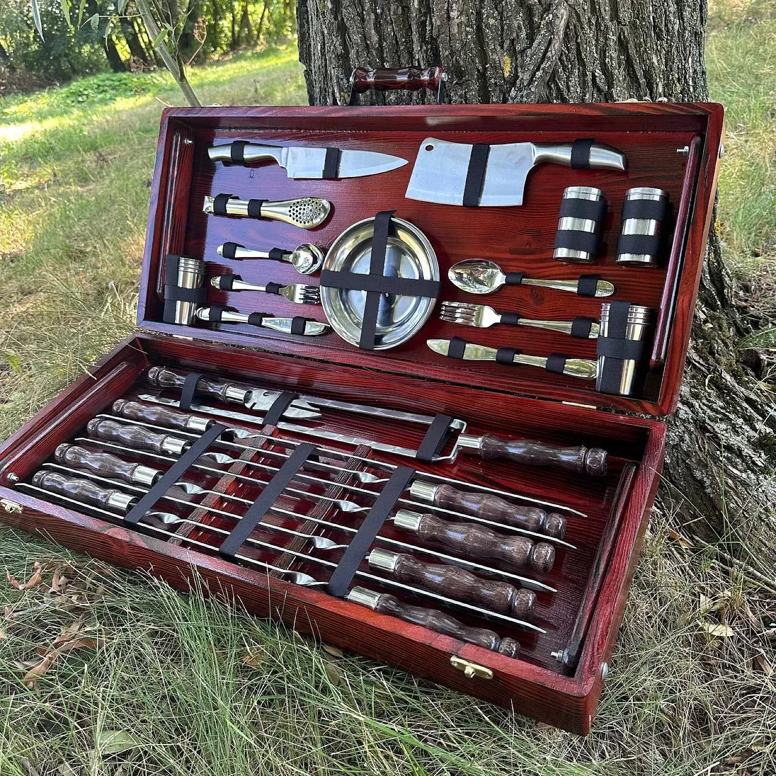 Дерев’яний кейс із набором шампурів «РУБІН»