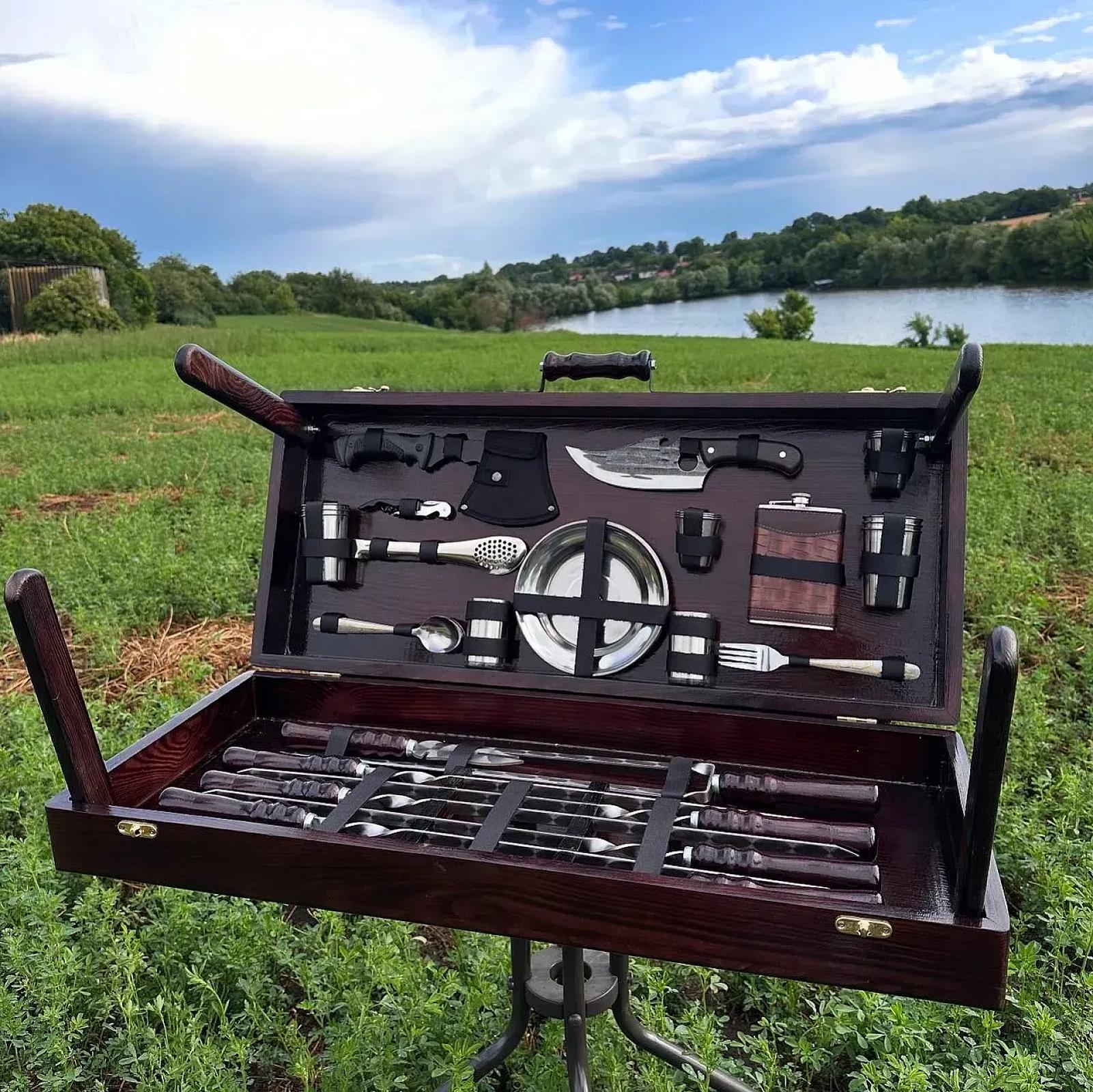 Набір шампурів «СОБОЛЬ» у кейсі з дерева