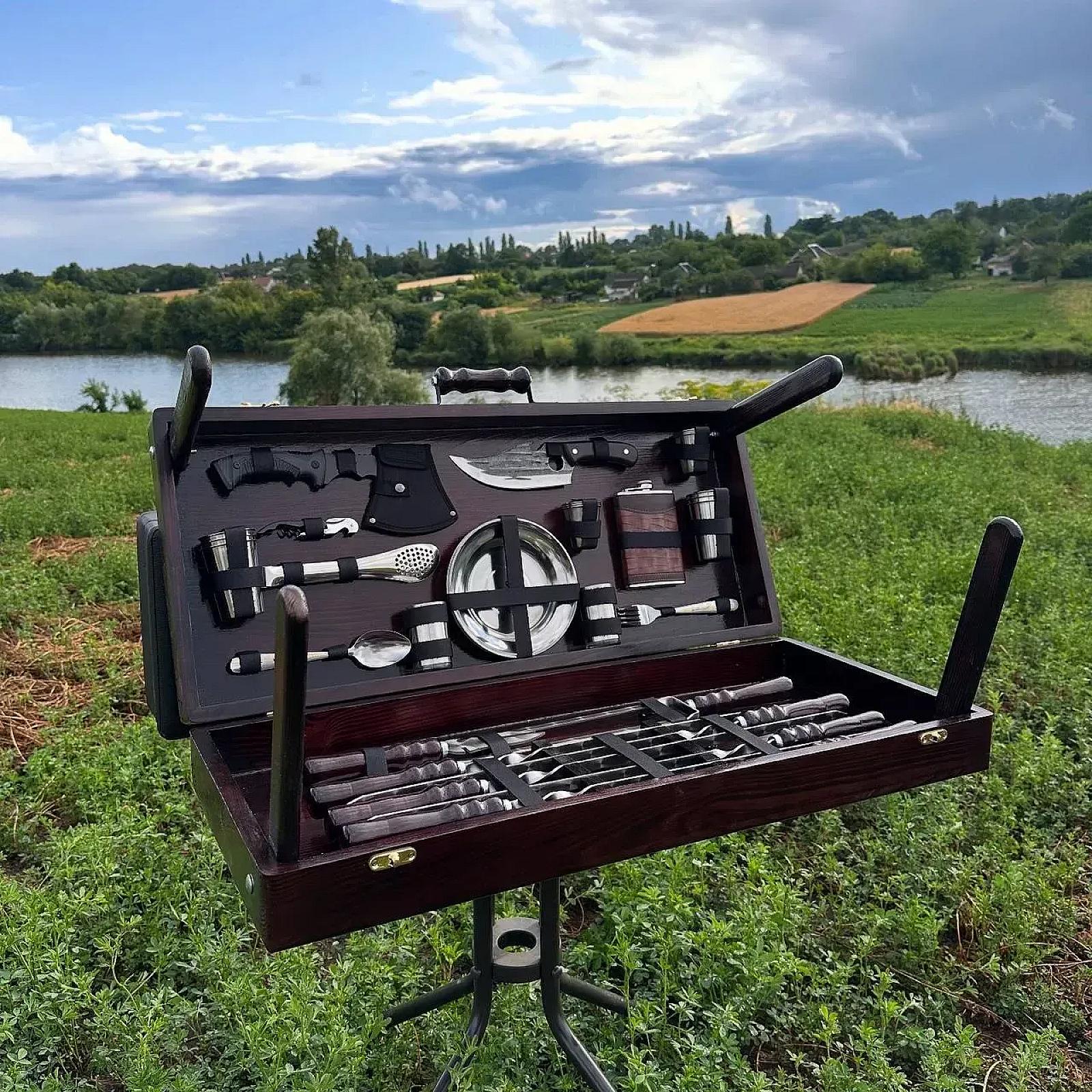 Набір шампурів «СОБОЛЬ» у кейсі з дерева