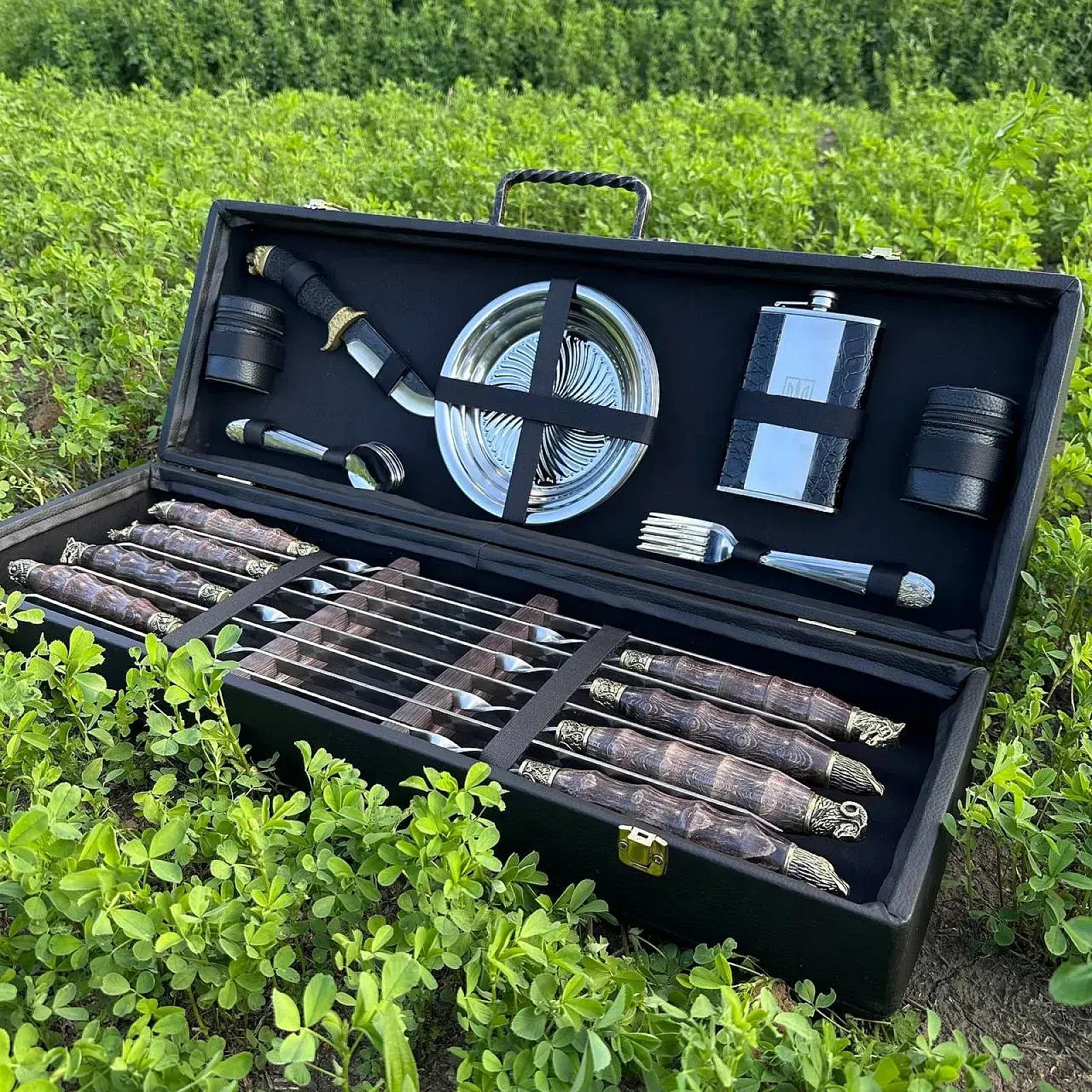 «СКІФ» — дерев’яний кейс із набором шампурів