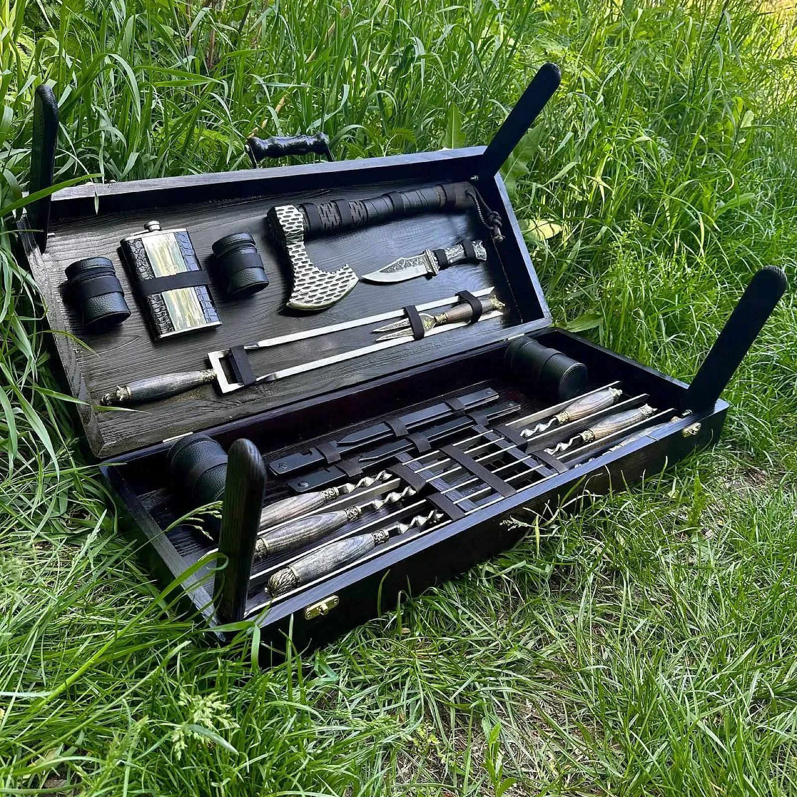 Набір шампурів "ДИПЛОМАТ" у дерев'яному кейсі