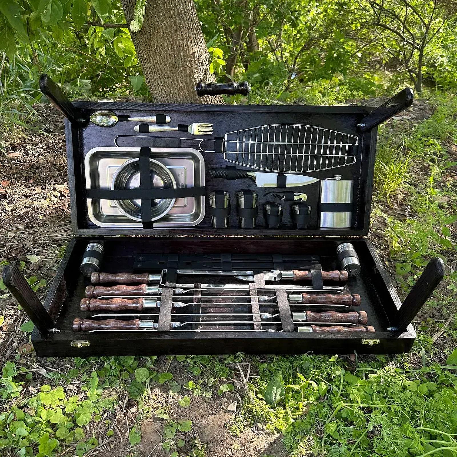 Дерев’яний кейс "ФОРД" з набором шампурів