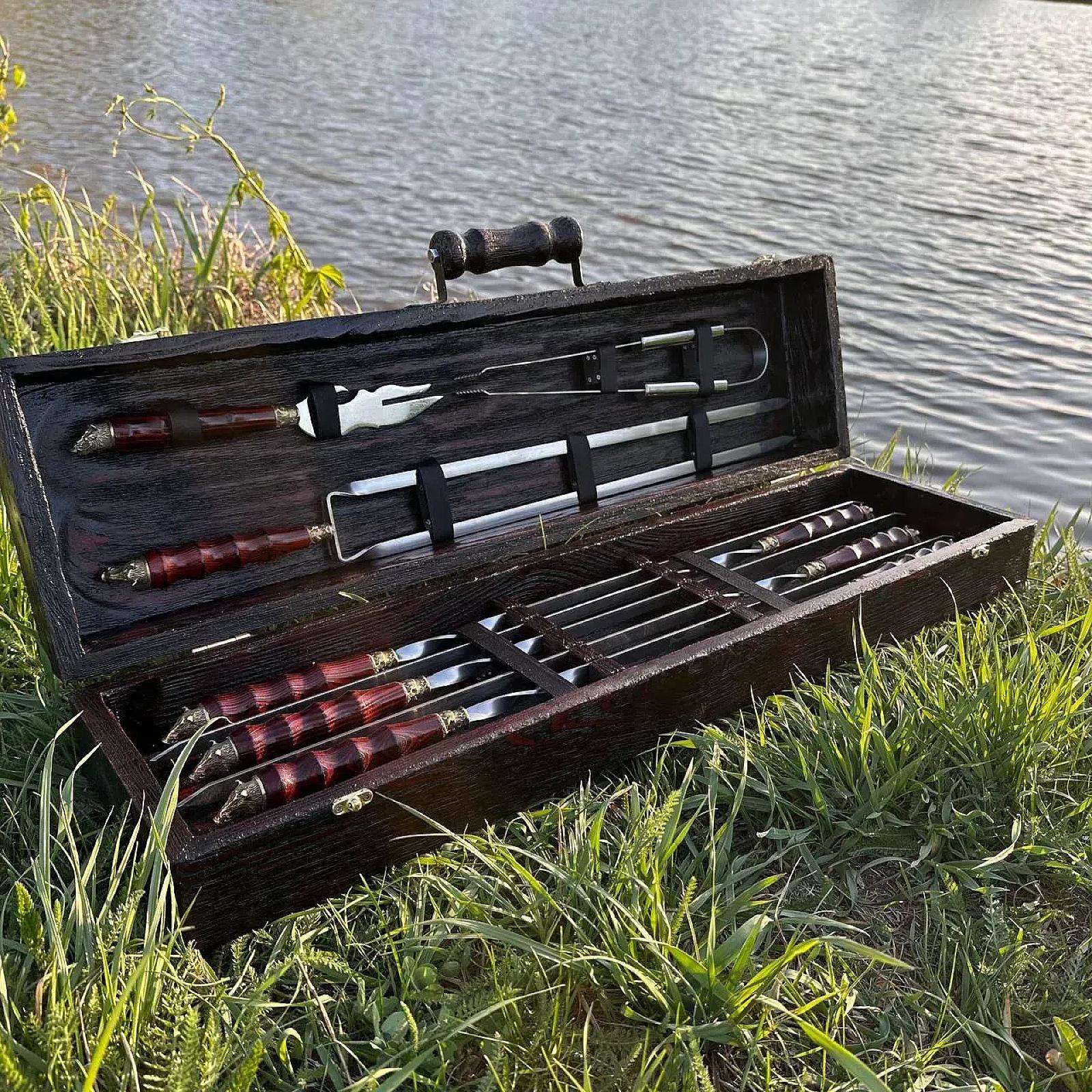 Ваше повідомлення Набір "ЗАПАЛ": шампурі у кейсі з дерева