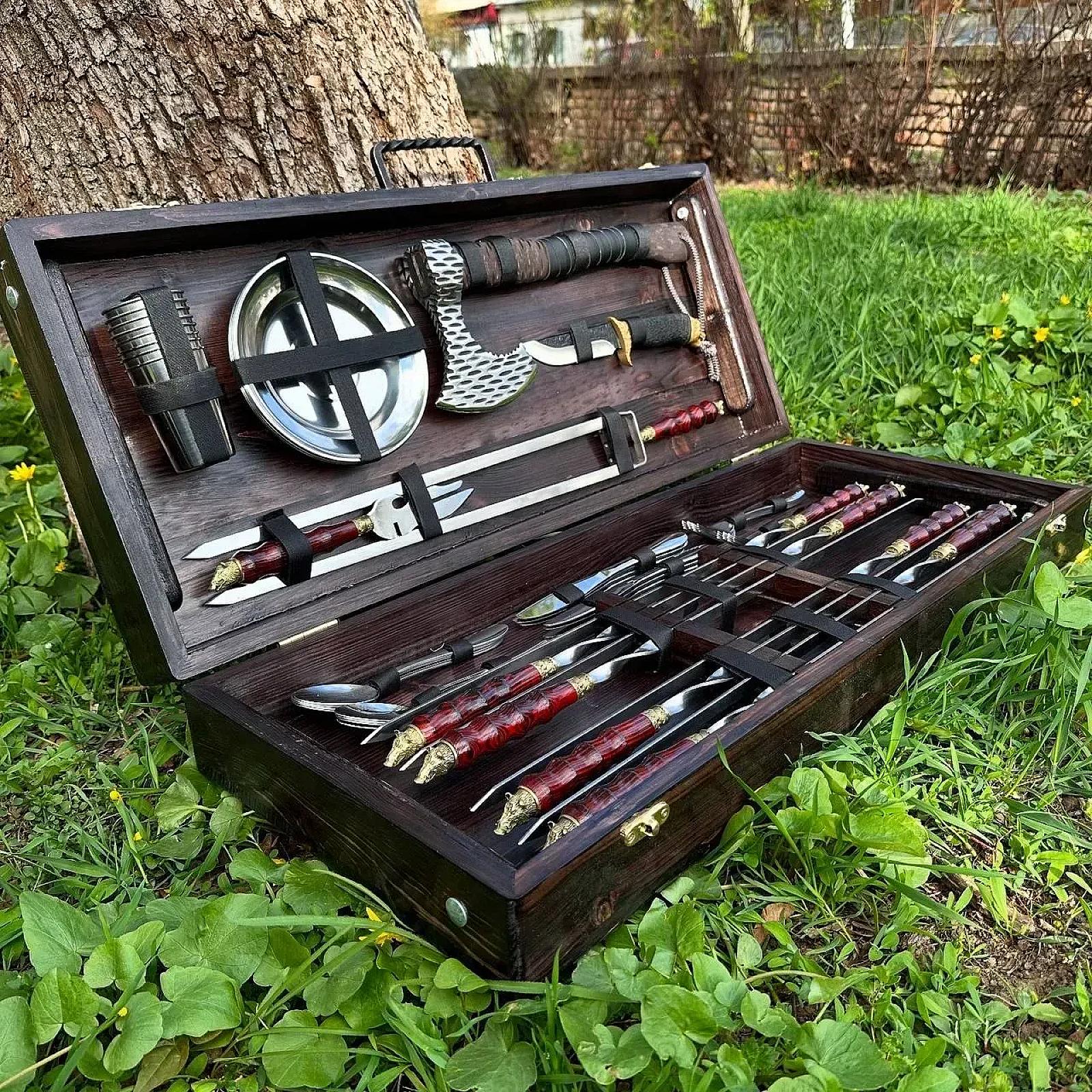 Дерев'яний кейс «ЛОРД» із набором шампурів