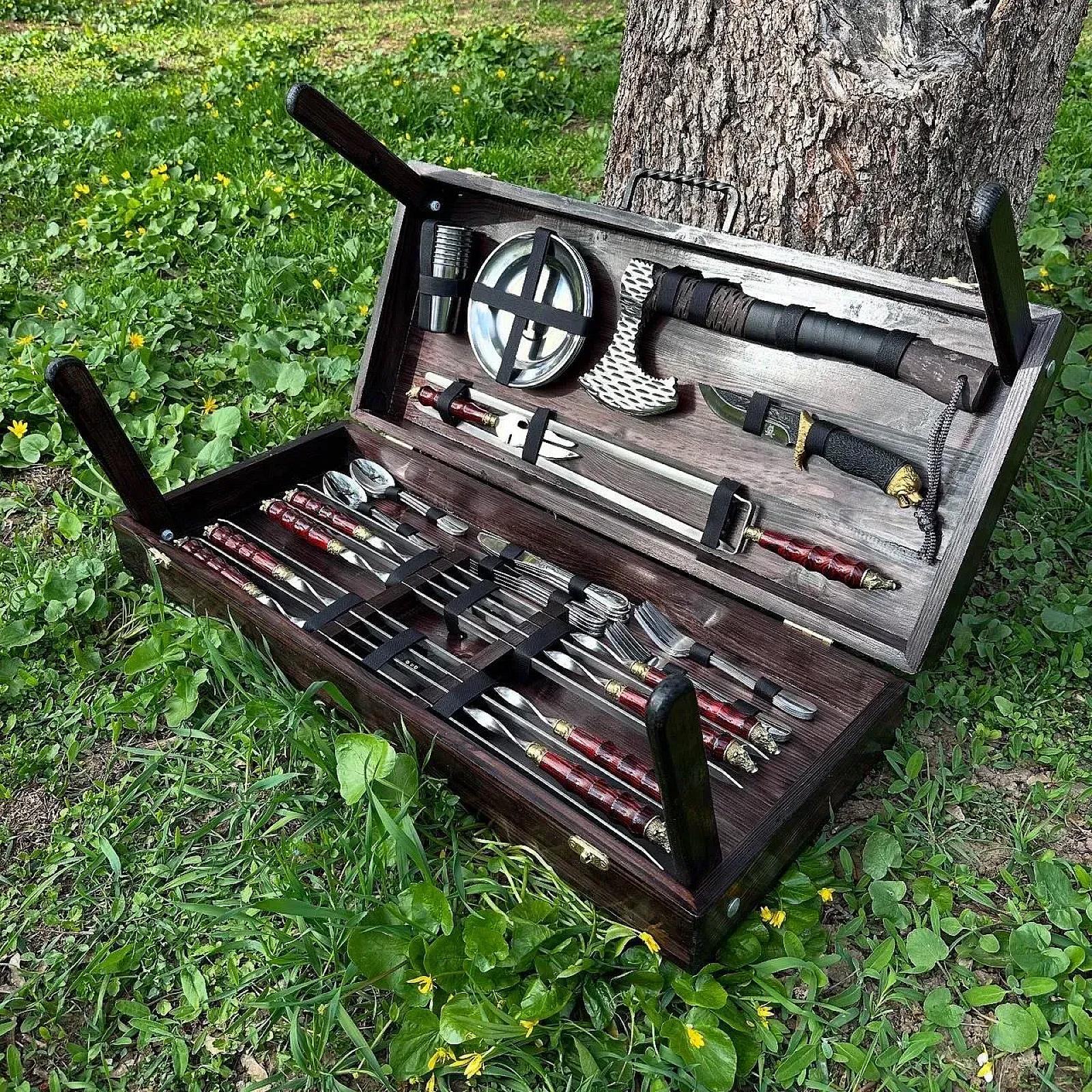 Дерев'яний кейс «ЛОРД» із набором шампурів