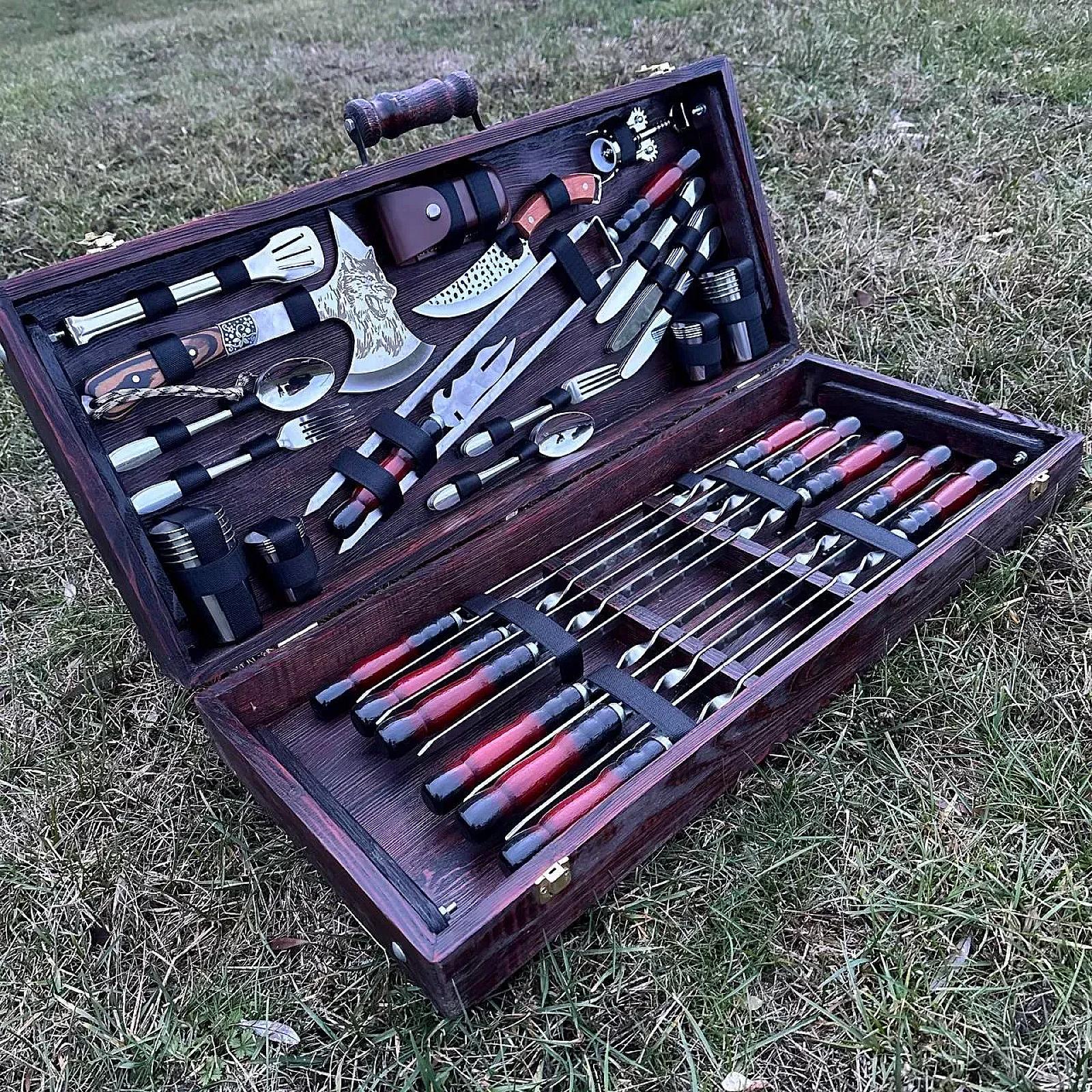 Дерев'яний кейс «МРІЯ» з набором шампурів