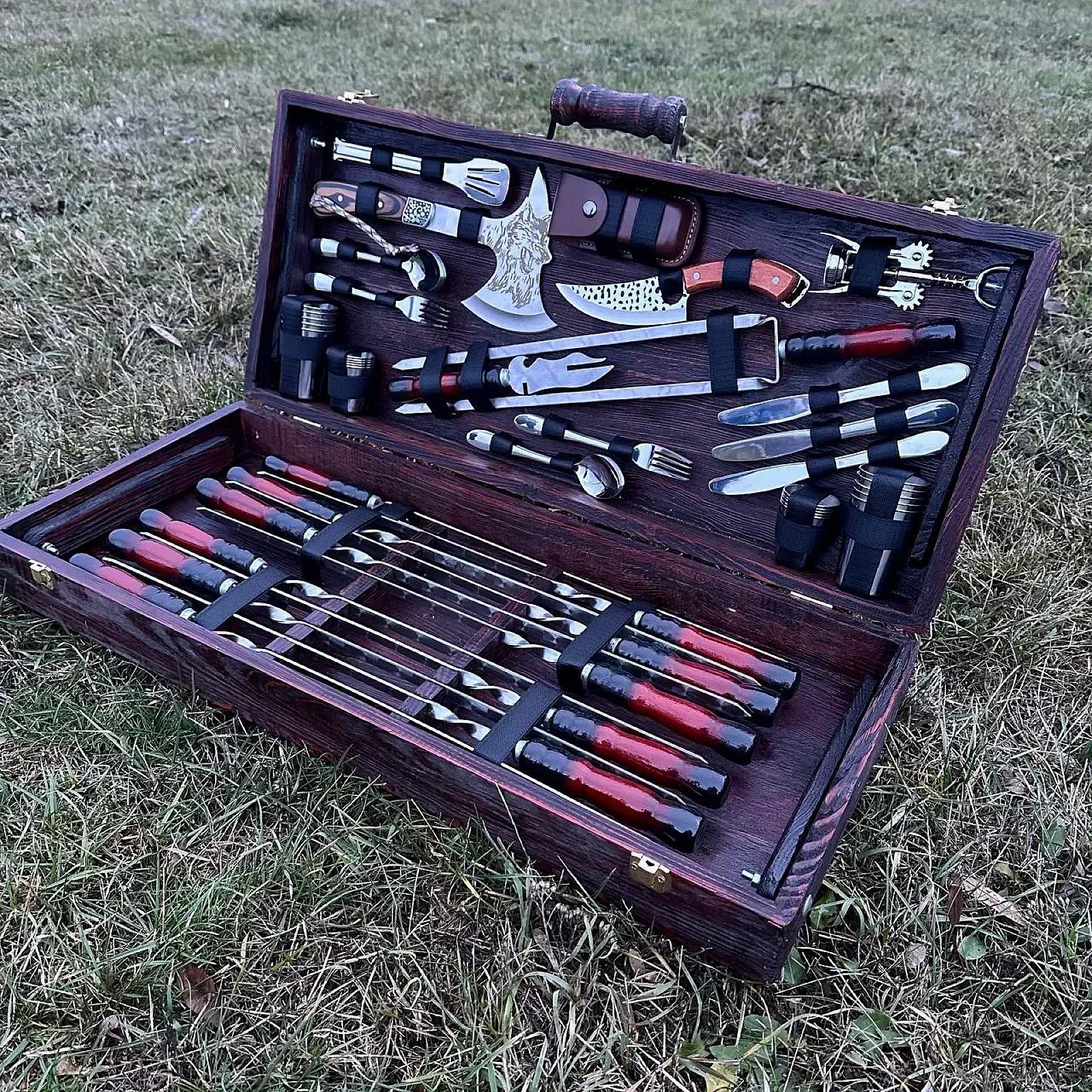 Дерев'яний кейс «МРІЯ» з набором шампурів