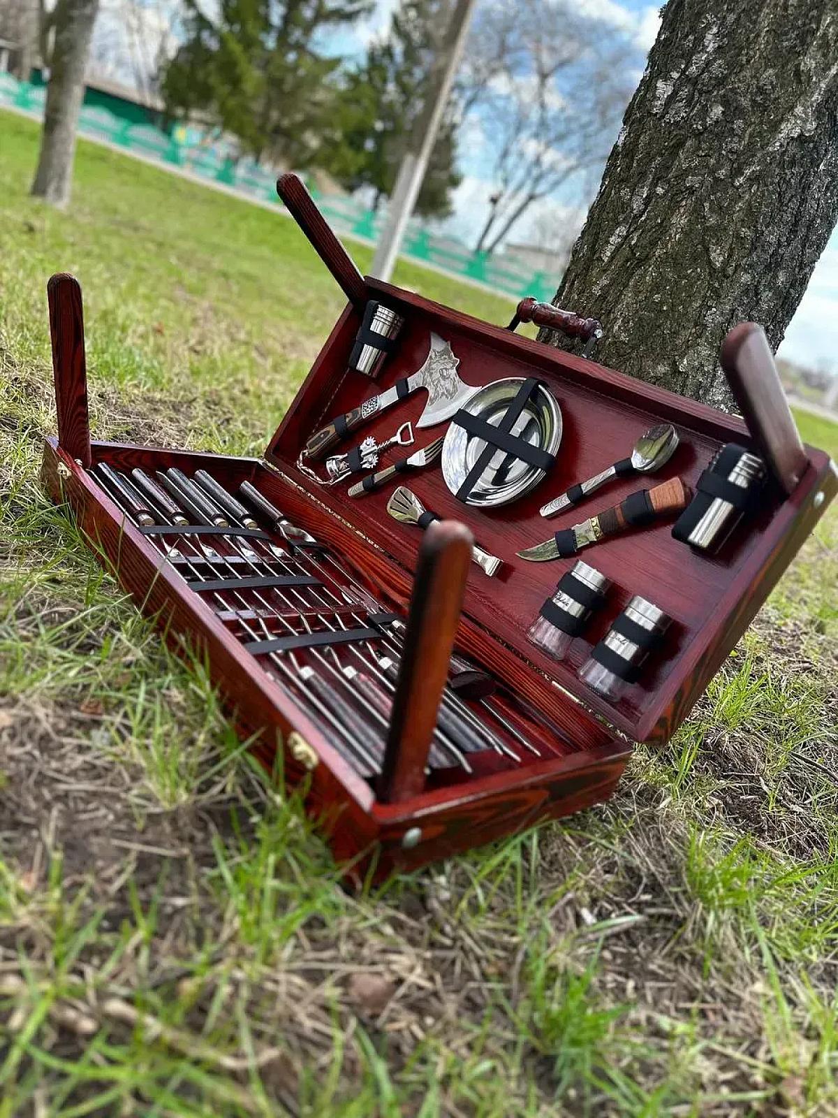 Дерев'яний кейс із набором шампурів «МАРС»