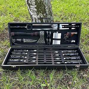 Дерев'яний кейс із набором шампурів "ЯГУАР"