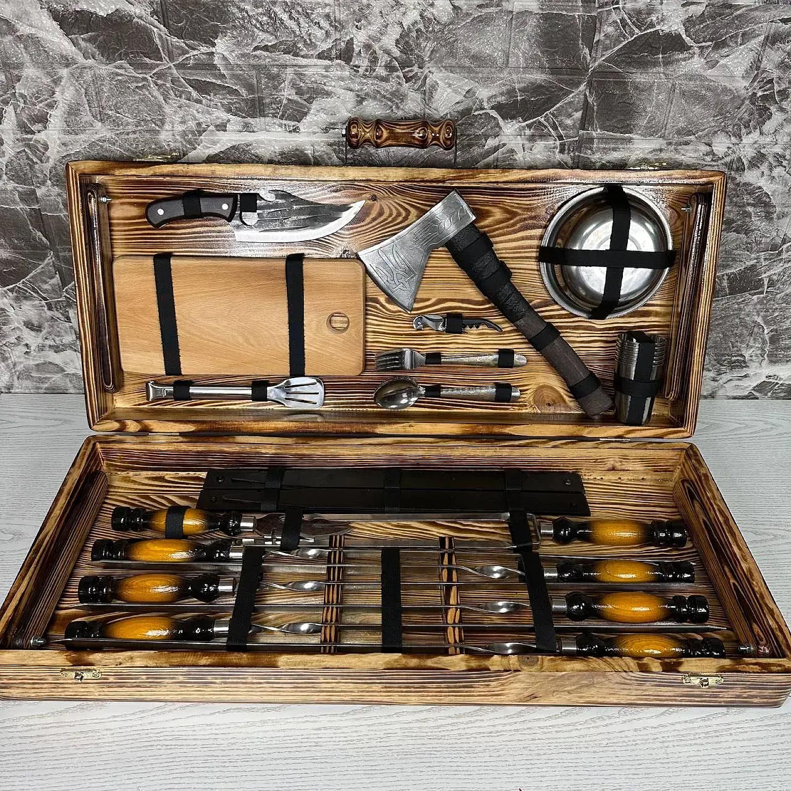 Дерев'яний кейс «КОЛОС» із набором шампурів