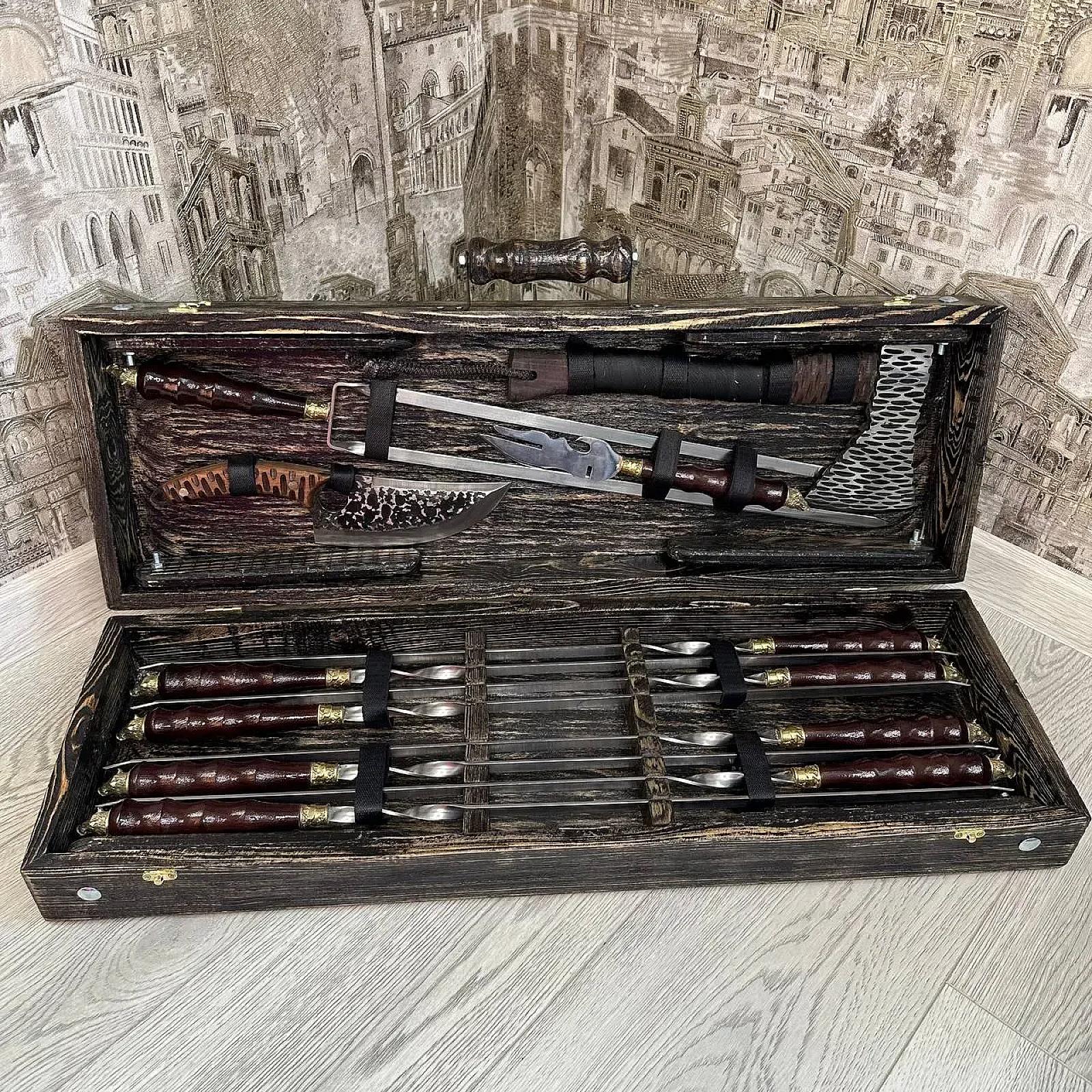 Набір шампурів «КАБАН» у дерев'яному кейсі