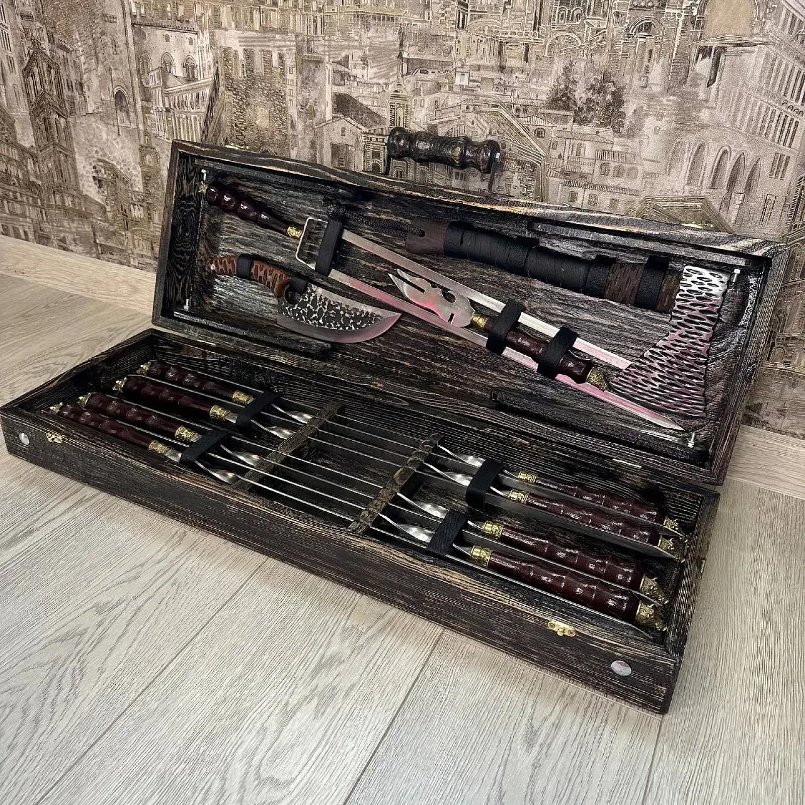 Набір шампурів «КАБАН» у дерев'яному кейсі