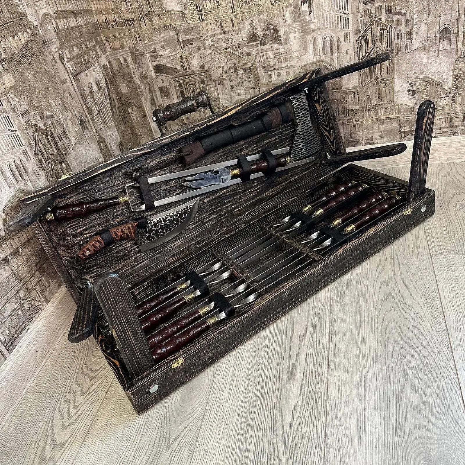 Набір шампурів «КАБАН» у дерев'яному кейсі