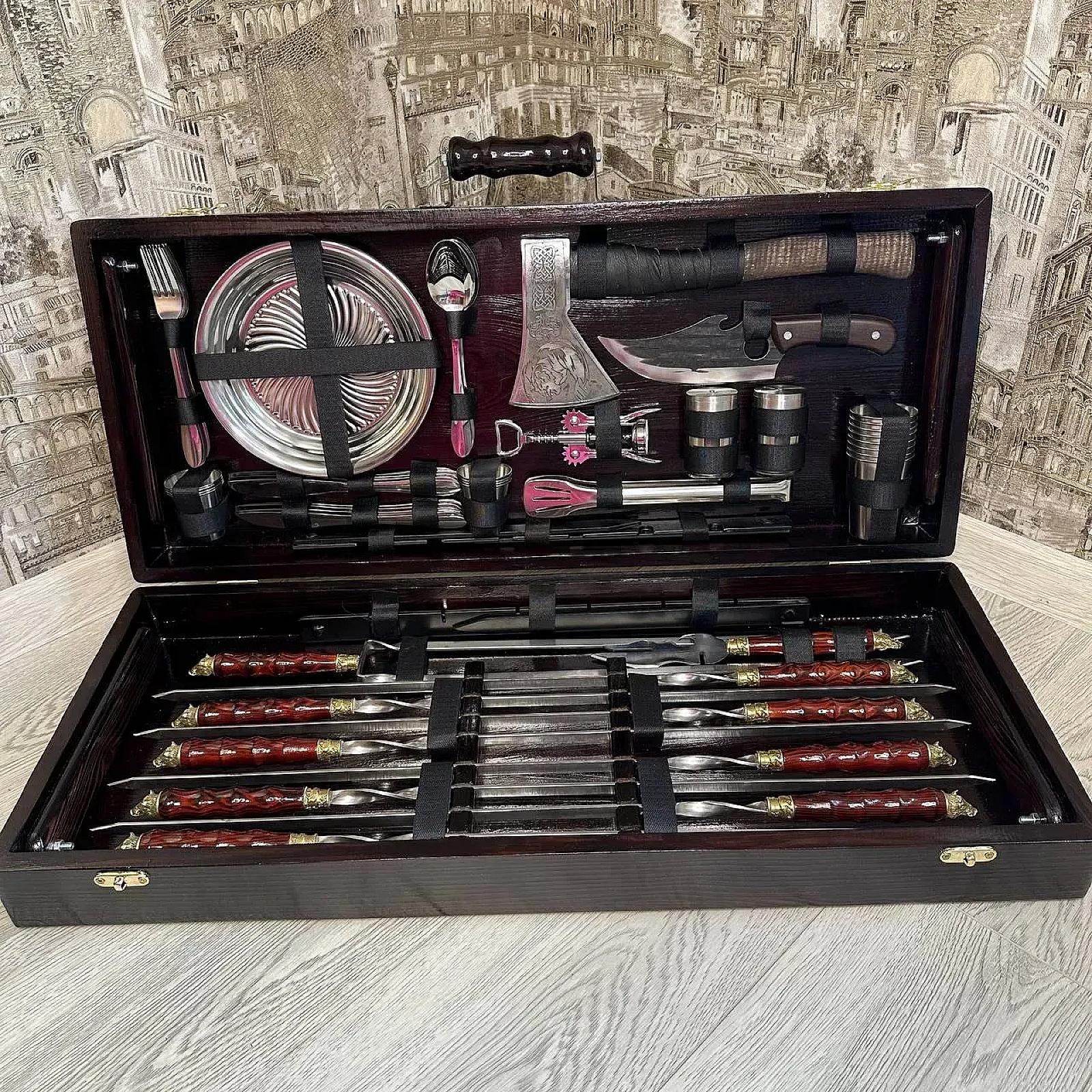 Дерев'яний кейс із набором шампурів «МАГНАТ»