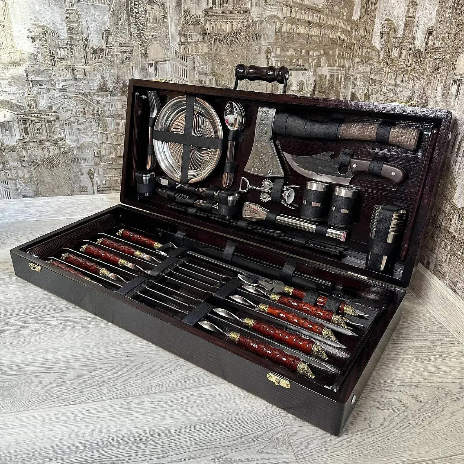 Дерев'яний кейс із набором шампурів «МАГНАТ»