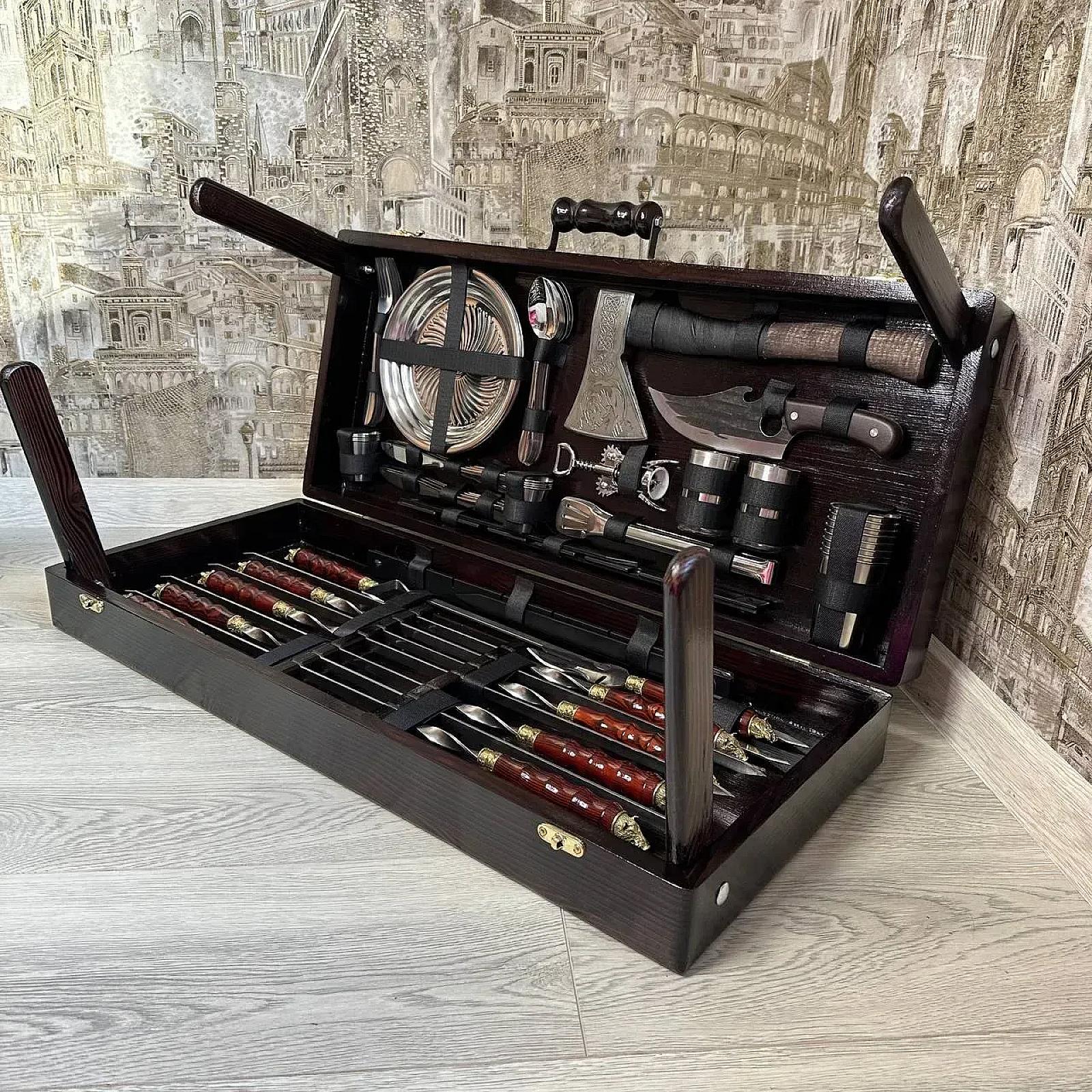 Дерев'яний кейс із набором шампурів «МАГНАТ»