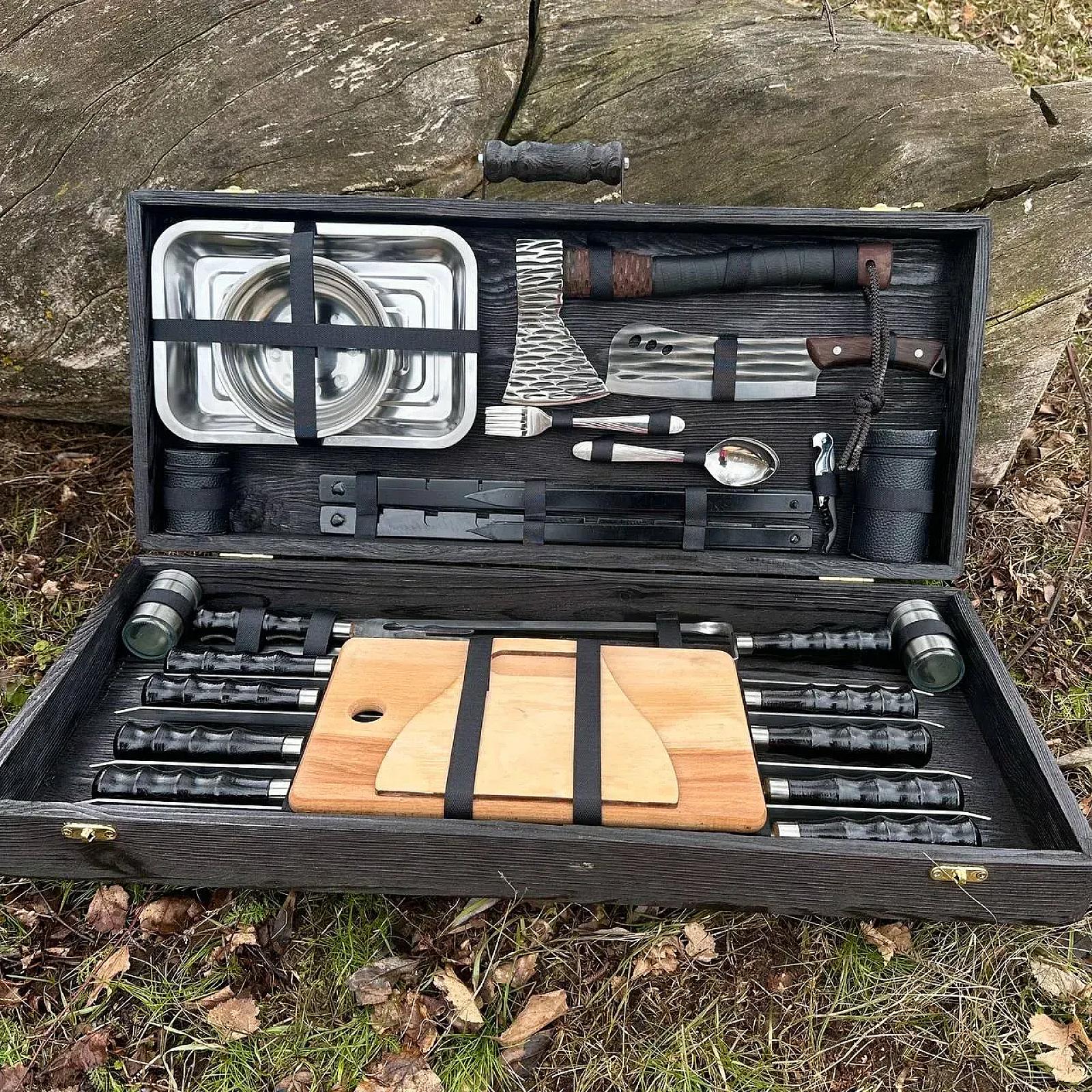 Дерев'яний кейс «ШТОРМ» із набором шампурів