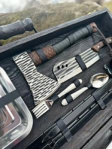 Дерев'яний кейс «ШТОРМ» із набором шампурів