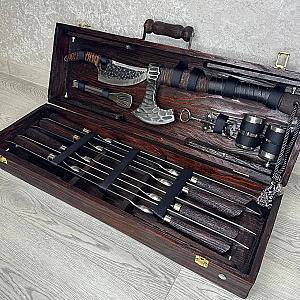 Дерев'яний кейс із набором шампурів "БУРЕВІЙ"