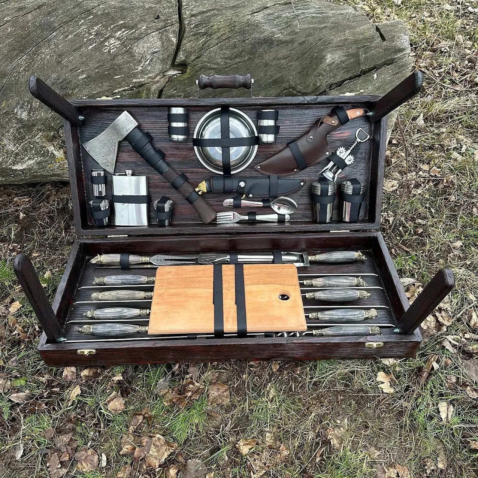 Дерев'яний кейс із набором шампурів «ВІВАТ»