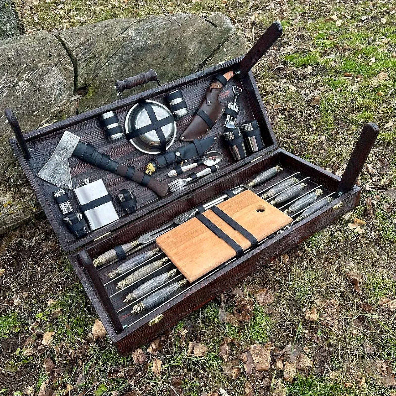 Дерев'яний кейс із набором шампурів «ВІВАТ»